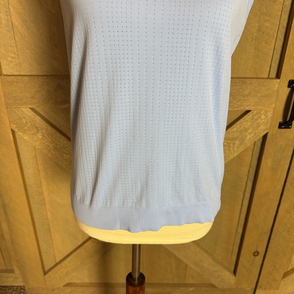 Athleta In Motion seamless athletic top Light blue Size Medium - Picture 12 of 12